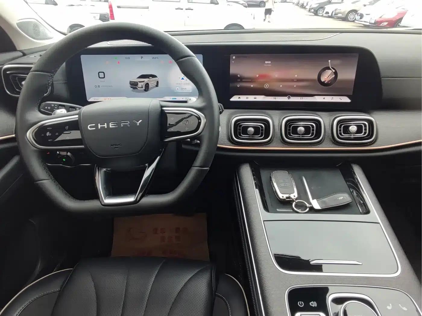 Chery Tiggo 9 2023 2.0T Dual-Clutch Two-Wheel Drive Luxury Edition 7-Seater — миниатюра 9
