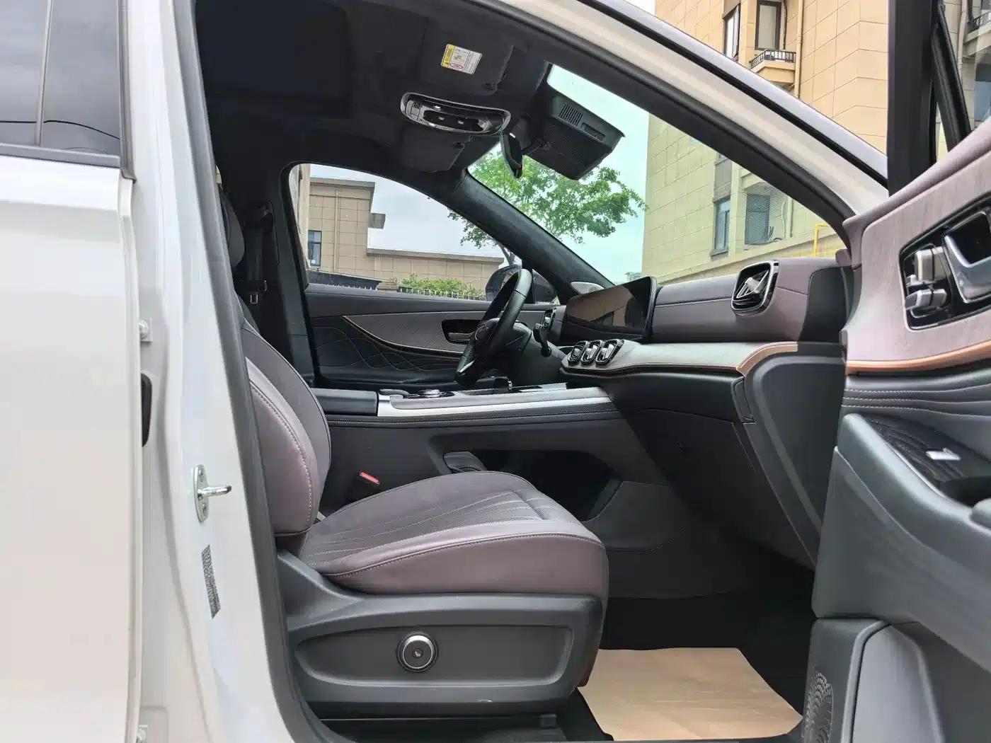 Chery Tiggo 9 2025 2.0T Dual-Clutch Two-Wheel Drive Comfort Edition 5-Seater — миниатюра 6
