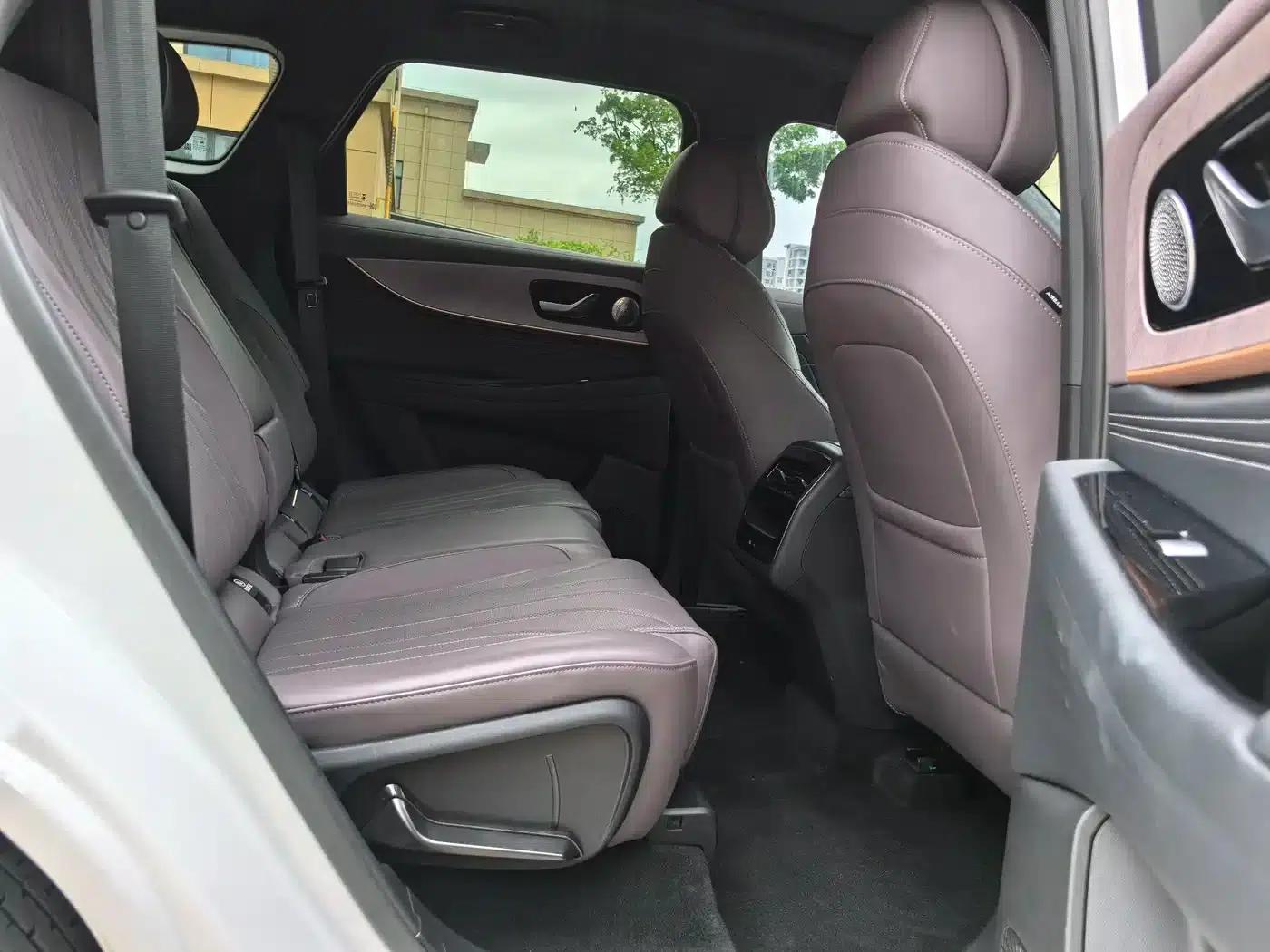 Chery Tiggo 9 2025 2.0T Dual-Clutch Two-Wheel Drive Comfort Edition 5-Seater — миниатюра 8