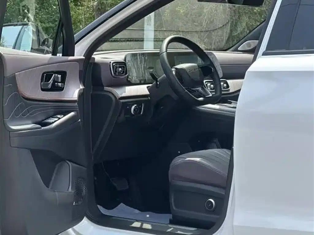 Chery Tiggo 9 2025 2.0T Automatic 2WD Premium Edition 5-seater — миниатюра 12