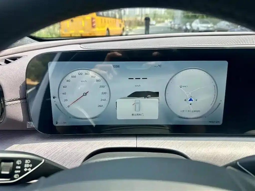 Chery Tiggo 9 2025 2.0T Automatic 2WD Premium Edition 5-seater — миниатюра 9