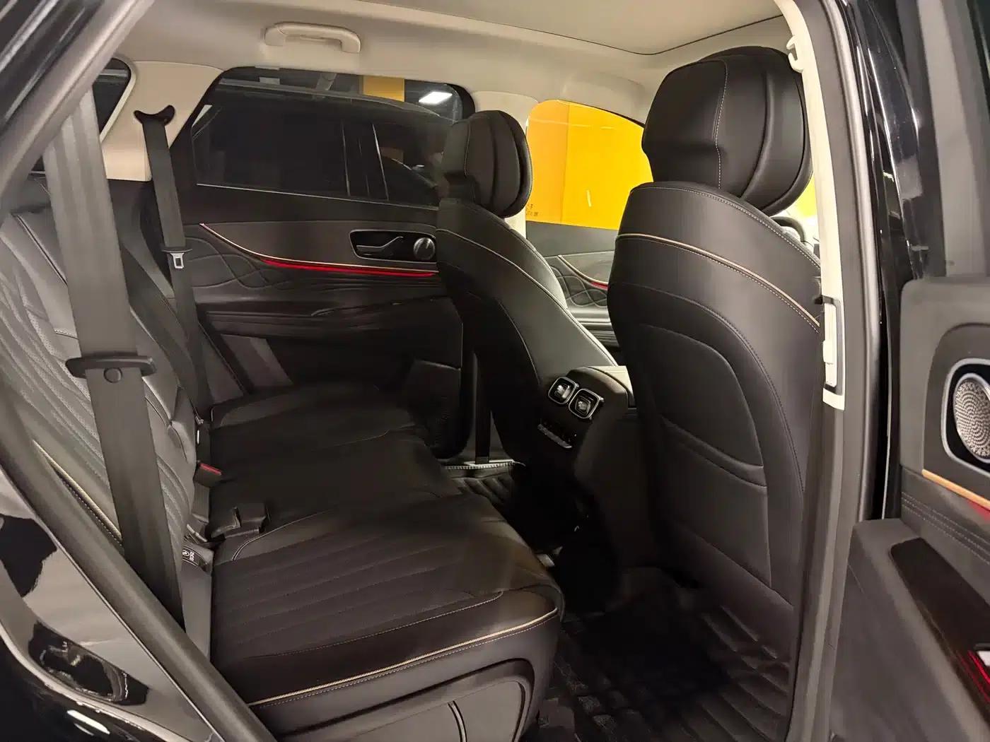 Chery Tiggo 9 2023 2.0T Dual-Clutch Two-Wheel Drive Luxury Edition 7-Seater — миниатюра 6