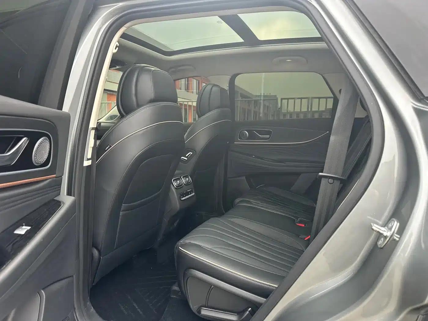 Chery Tiggo 9 2023 Facelift 2.0T Dual-Clutch Two-Wheel Drive Luxury 5-Seater — миниатюра 6
