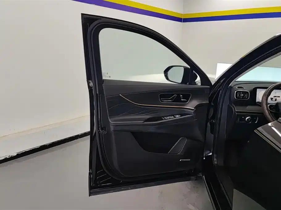 Chery Tiggo 9 2023 2.0T Automatic 2WD Luxury Edition 5-seater — миниатюра 7