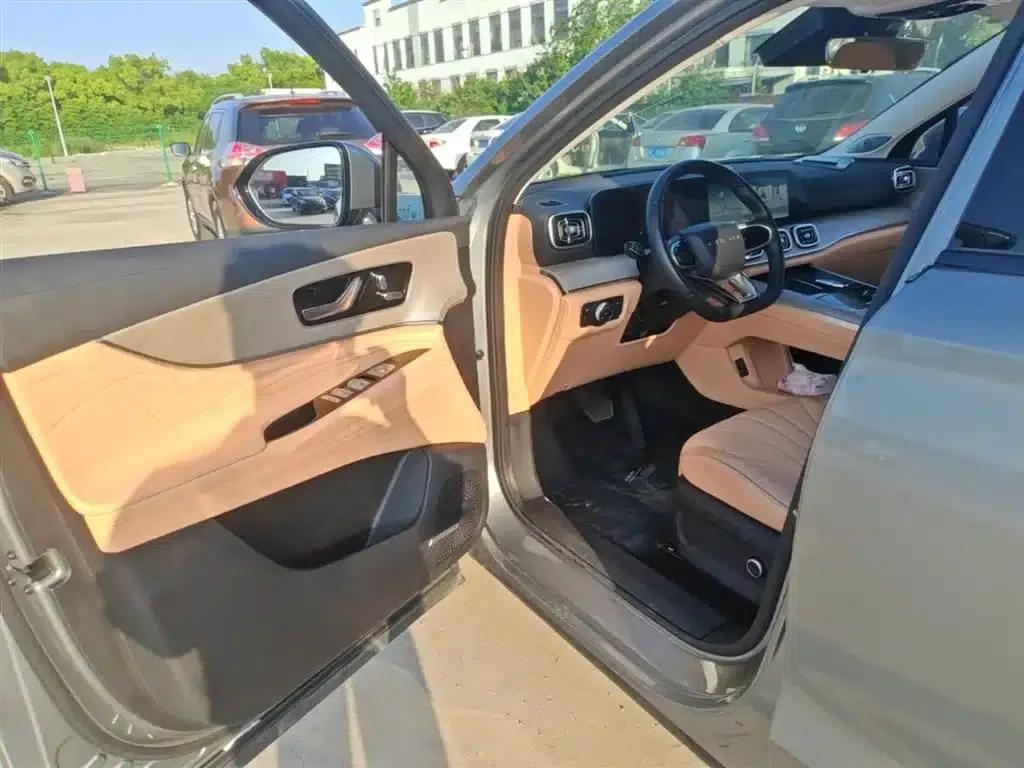 Chery Tiggo 9 2023 2.0T Automatic 4WD Premium Edition 5-seater — миниатюра 16