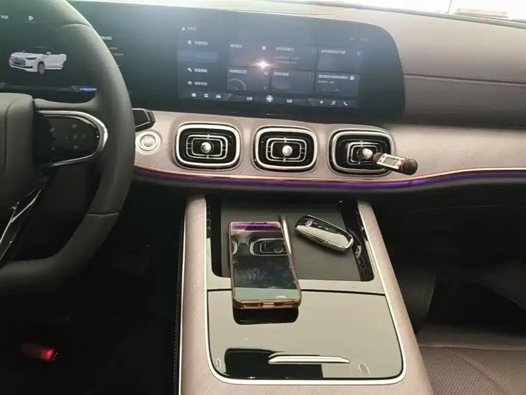 Chery Tiggo 9 2025 2.0T Automatic 2WD Premium Edition 5-seater — миниатюра 13