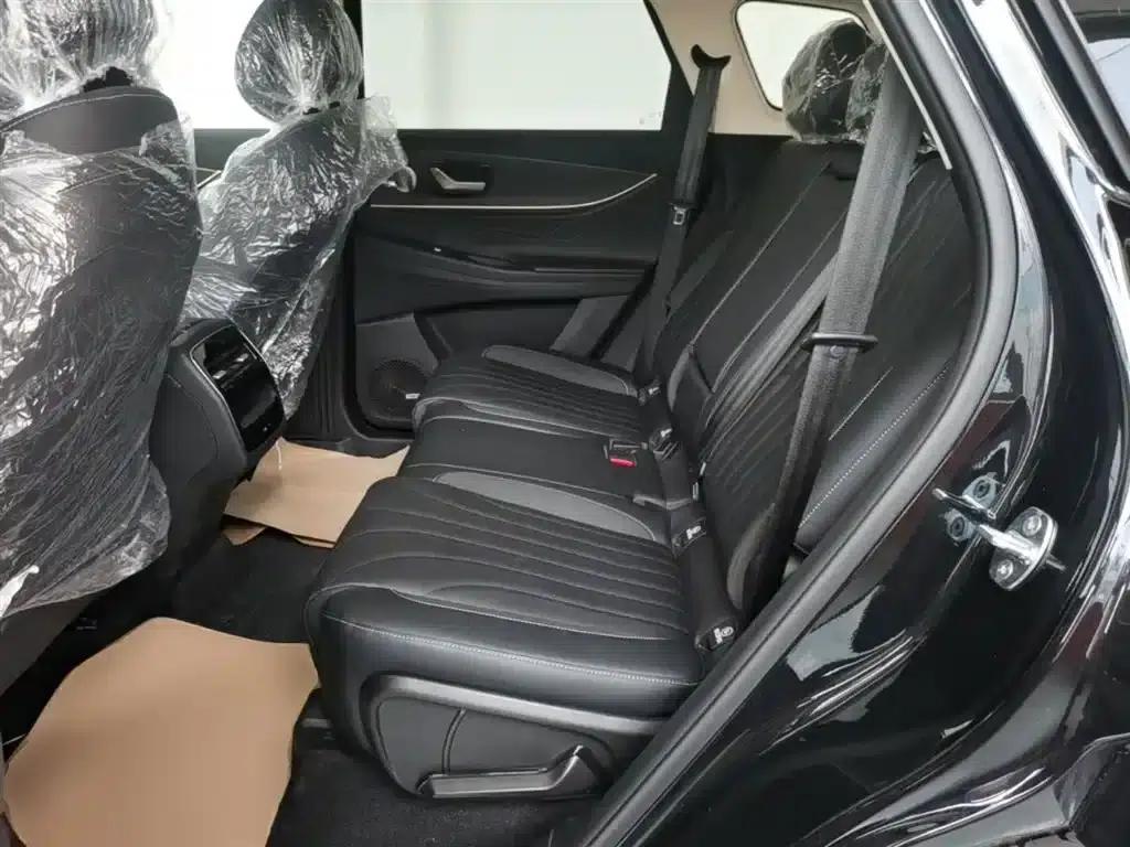 Chery Tiggo 9 2025 2.0T Dual-Clutch Two-Wheel Drive Comfort Edition 5-Seater — миниатюра 17