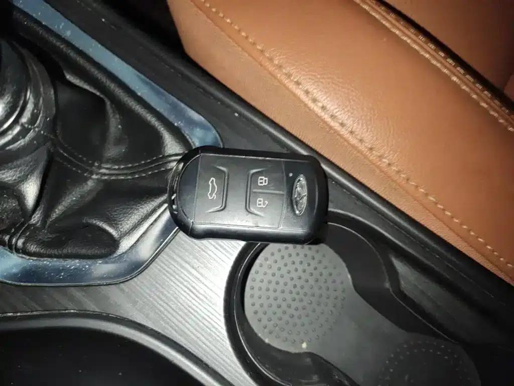 Chery Tiggo 7 2016 1.5T Manual Premium Edition — миниатюра 9