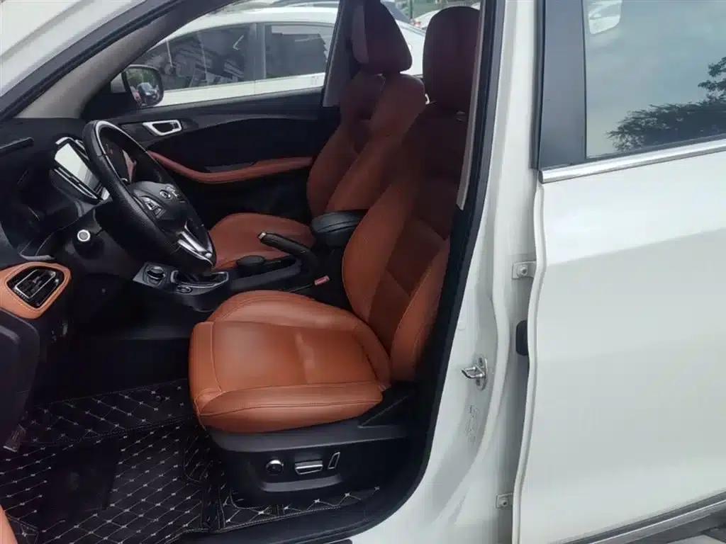 Chery Tiggo 7 2016 2.0L CVT Premium Edition — миниатюра 15