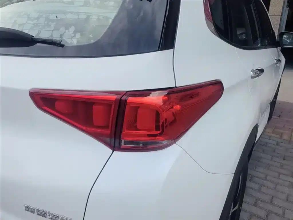 Chery Tiggo 7 2016 2.0L CVT Premium Edition — миниатюра 8