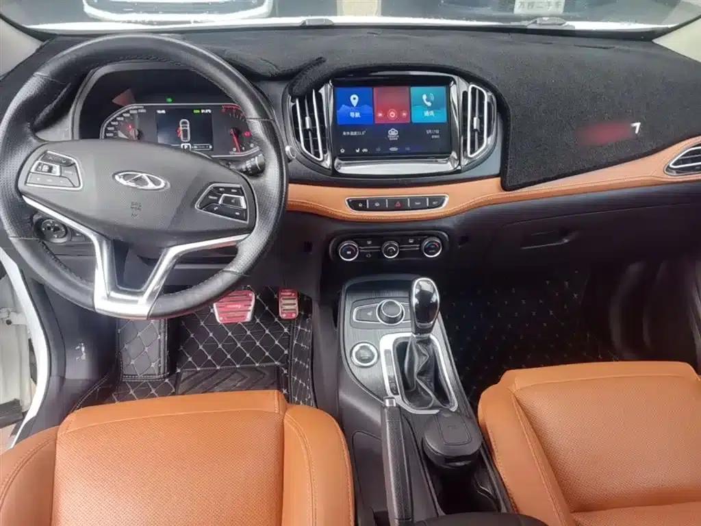 Chery Tiggo 7 2016 2.0L CVT Premium Edition — миниатюра 10
