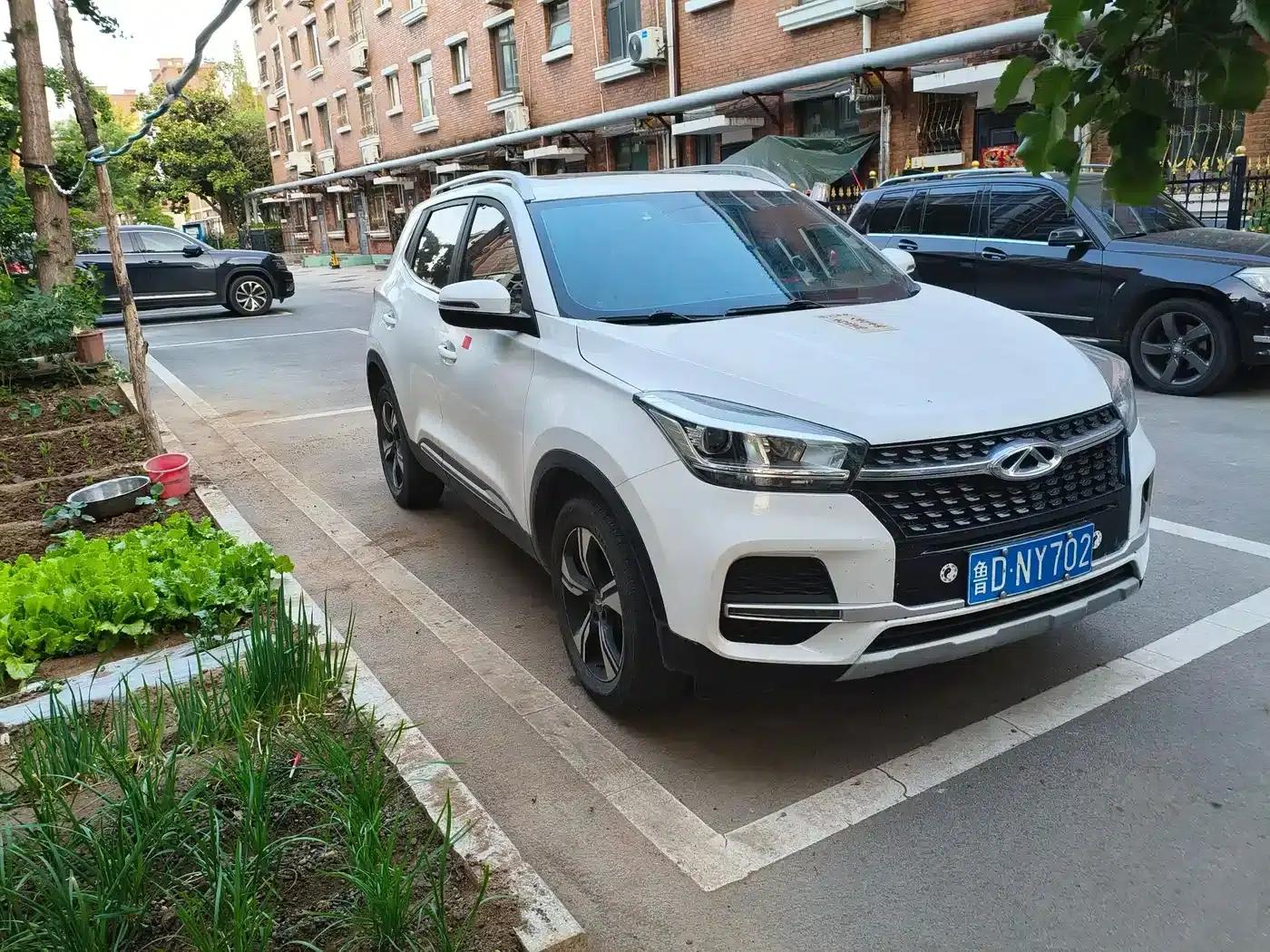 Chery Tiggo 5x 2023 1.5T CVT Luxury Edition — миниатюра 2