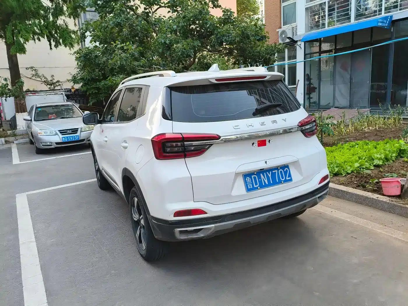Chery Tiggo 5x 2023 1.5T CVT Luxury Edition — миниатюра 6
