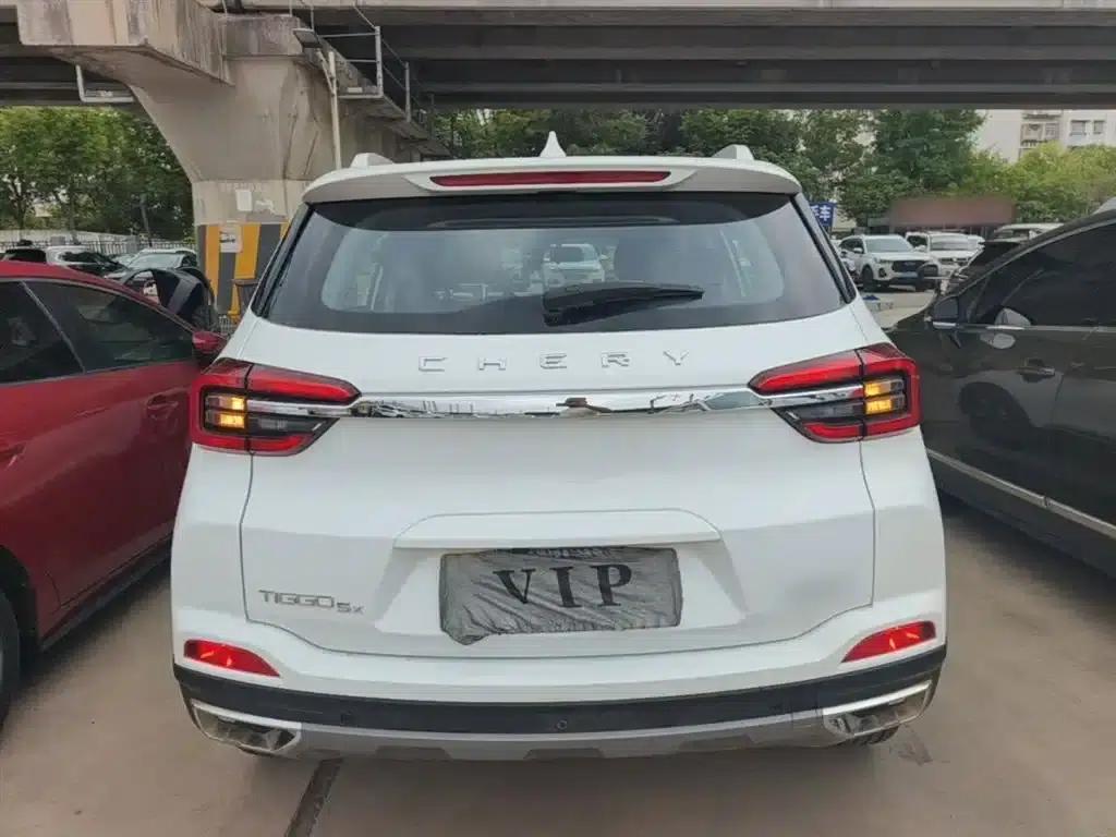 Chery Tiggo 5x 2020 1.5L CVT Fashion Edition — миниатюра 6