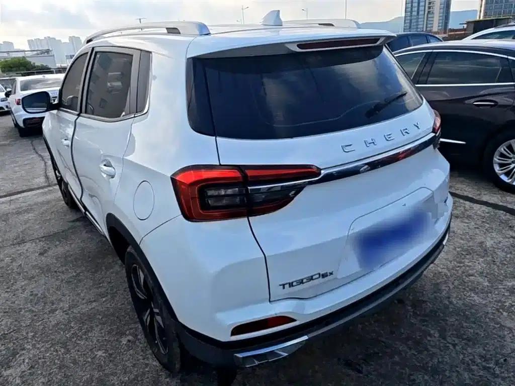 Chery Tiggo 5x 2021 Super Hero Edition 1.5L Manual Deluxe — миниатюра 5