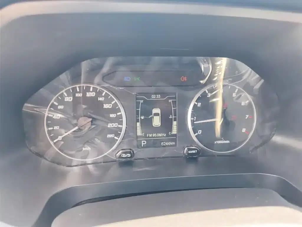 Chery Tiggo 5x 2023 1.5L CVT Fashion Edition — миниатюра 12