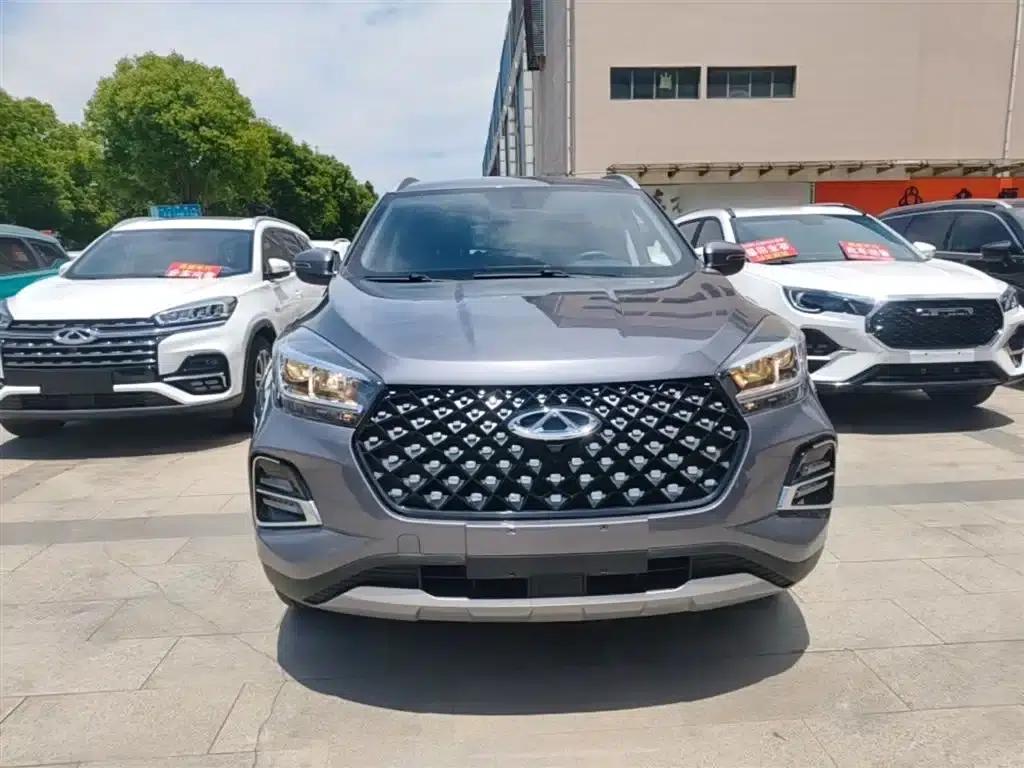 Chery Tiggo 5x 2023 1.5L CVT Fashion Edition — миниатюра 3