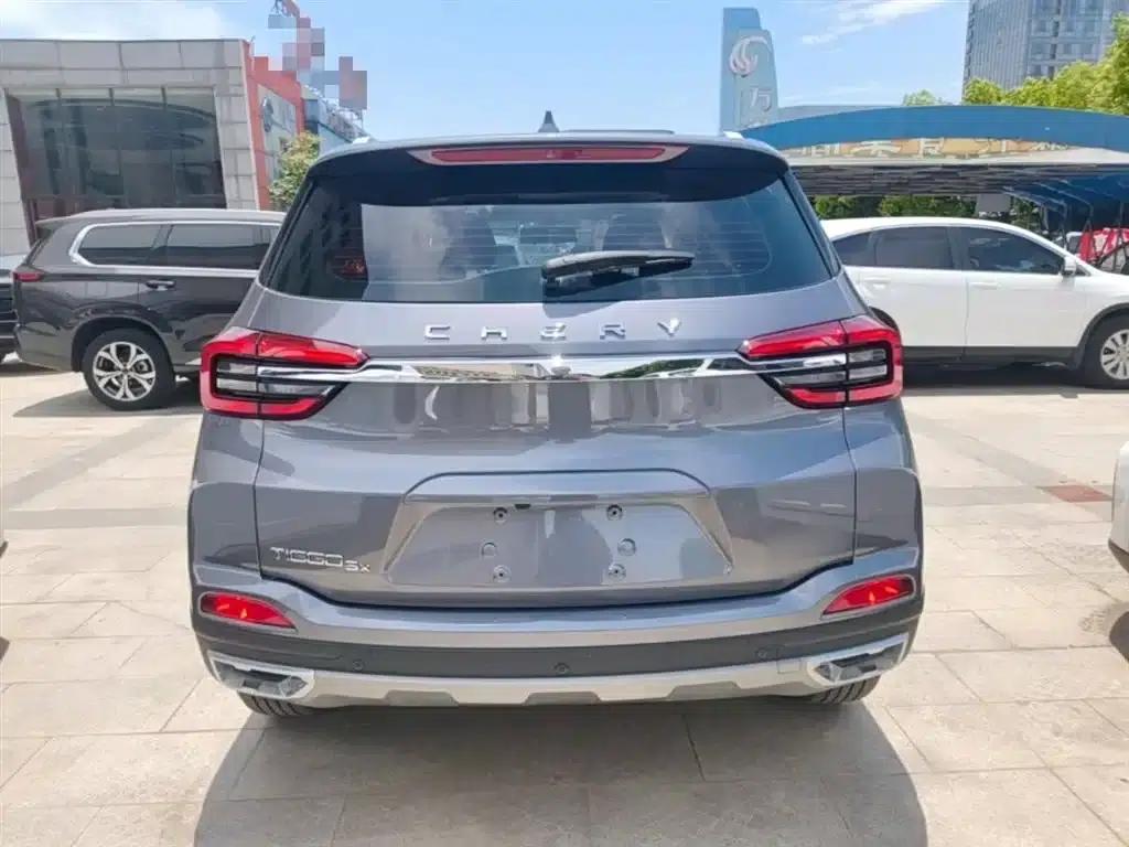 Chery Tiggo 5x 2023 1.5L CVT Fashion Edition — миниатюра 6