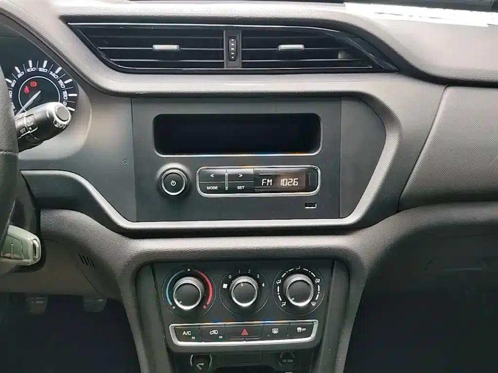 Chery Tiggo 3 2020 Million Global Edition 1.5L Manual Fashion Model — миниатюра 13