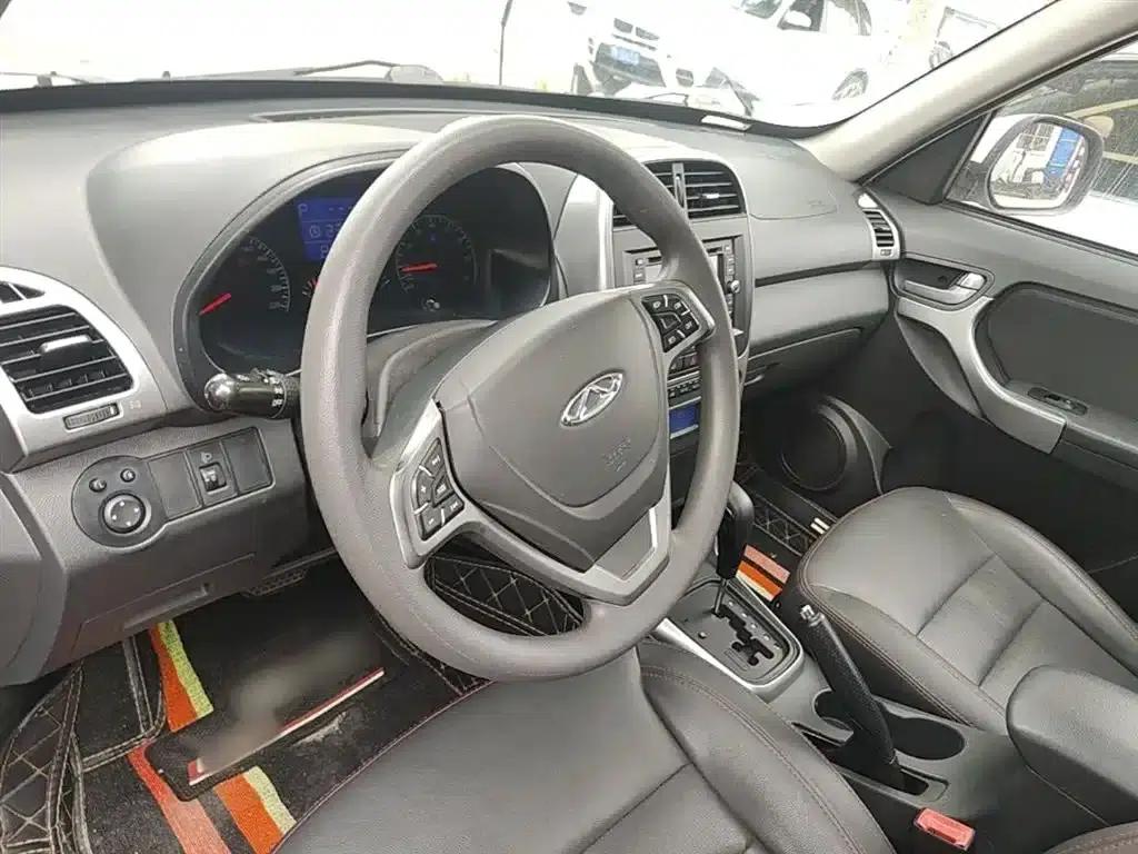 Chery Tiggo 3 2014 1.6L CVT Smart Edition — миниатюра 11
