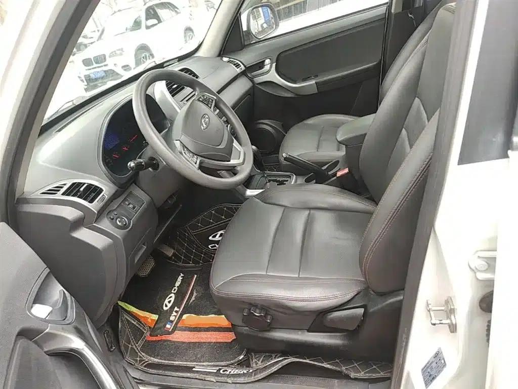 Chery Tiggo 3 2014 1.6L CVT Smart Edition — миниатюра 15