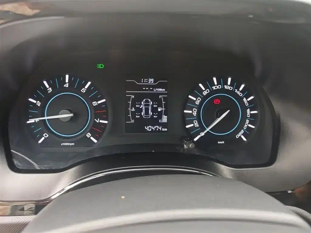 Chery Tiggo 3 2016 1.6L Manual Smart Edition — миниатюра 12