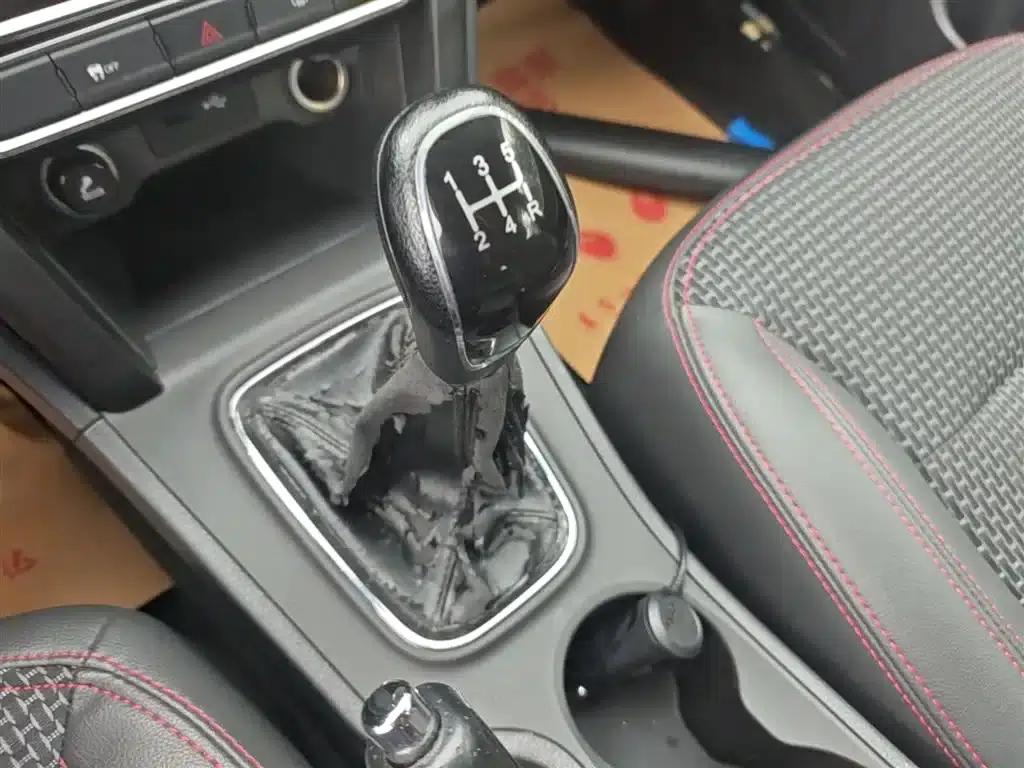 Chery Tiggo 3 2016 1.6L Manual Smart Edition — миниатюра 14