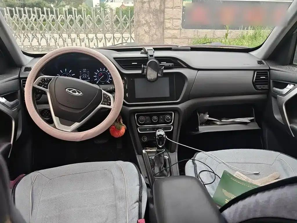 Chery Tiggo 3 2016 1.6L CVT Smart Edition — миниатюра 6