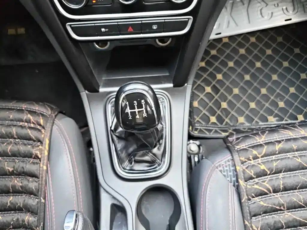 Chery Tiggo 3 2016 1.6L Manual Smart Edition — миниатюра 14