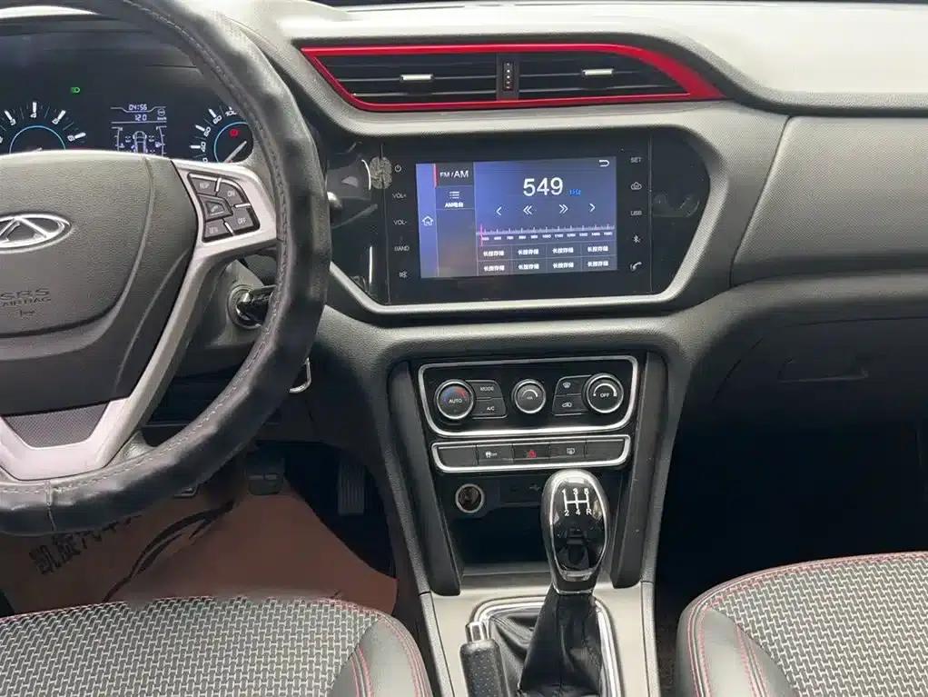 Chery Tiggo 3 2016 1.6L Manual Smart Edition — миниатюра 6