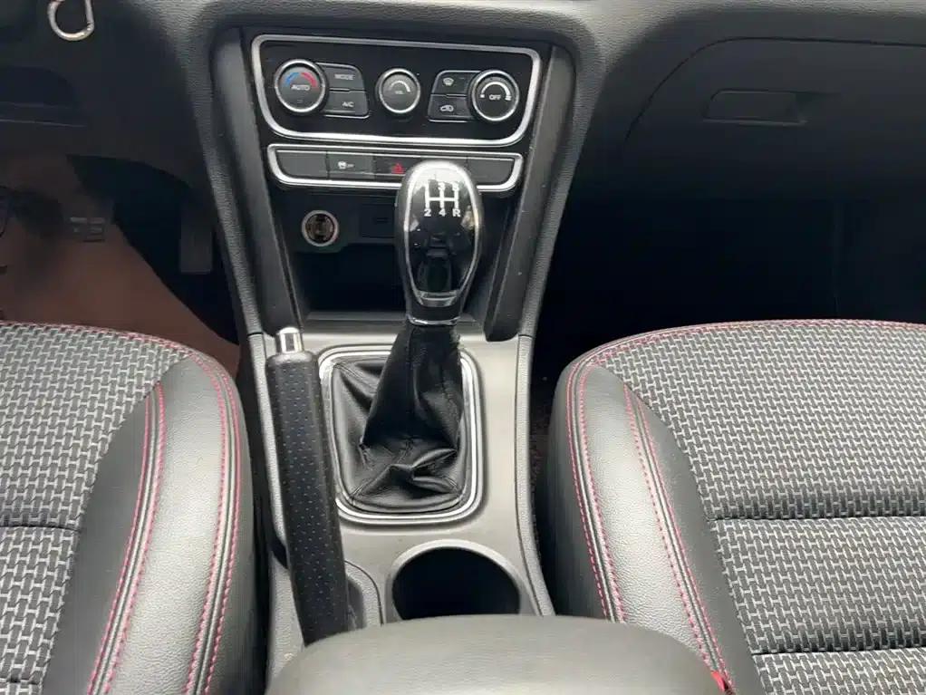 Chery Tiggo 3 2016 1.6L Manual Smart Edition — миниатюра 9