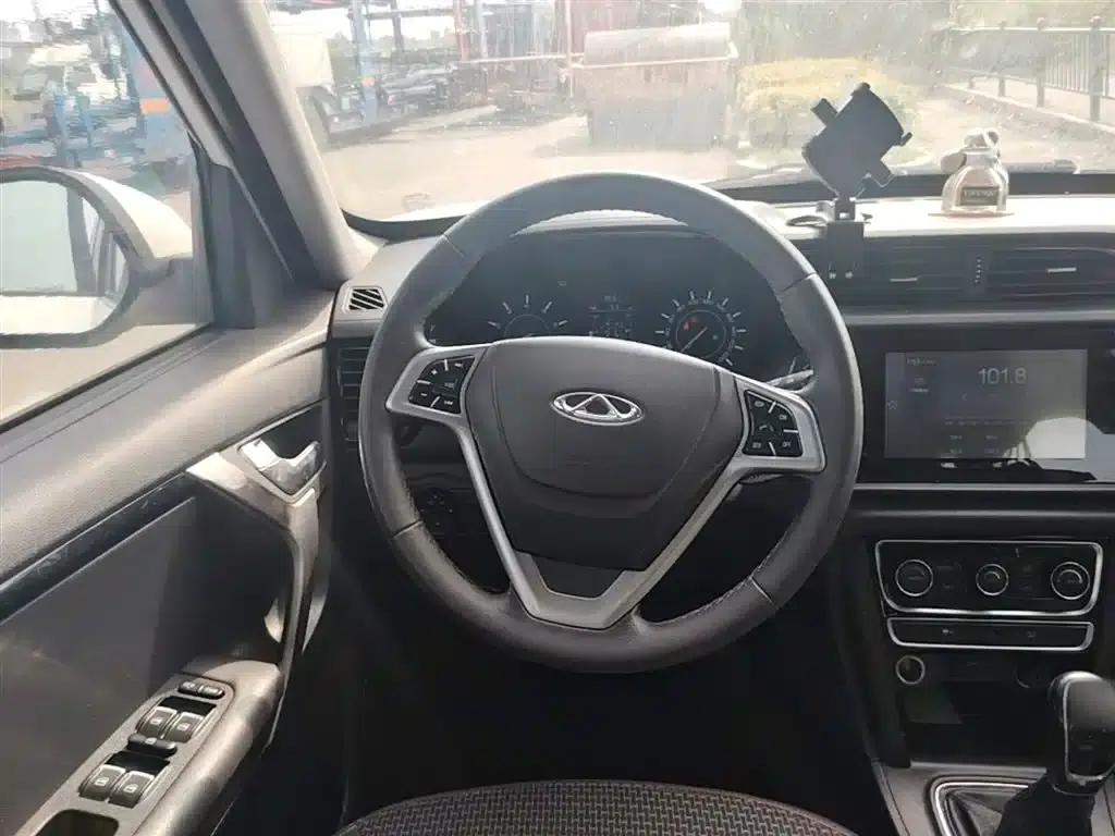 Chery Tiggo 3 2016 1.6L Manual Smart Edition — миниатюра 7