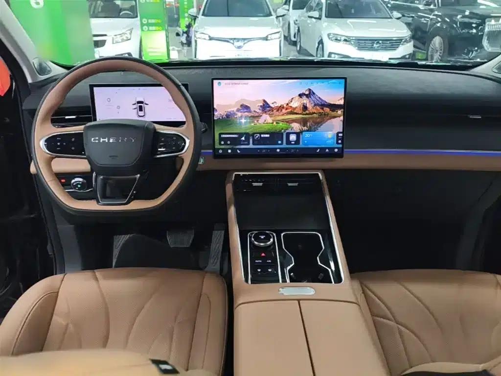 Chery Tiggo 8L 2024 2.0T 2WD Luxury Edition 5-seater — миниатюра 10