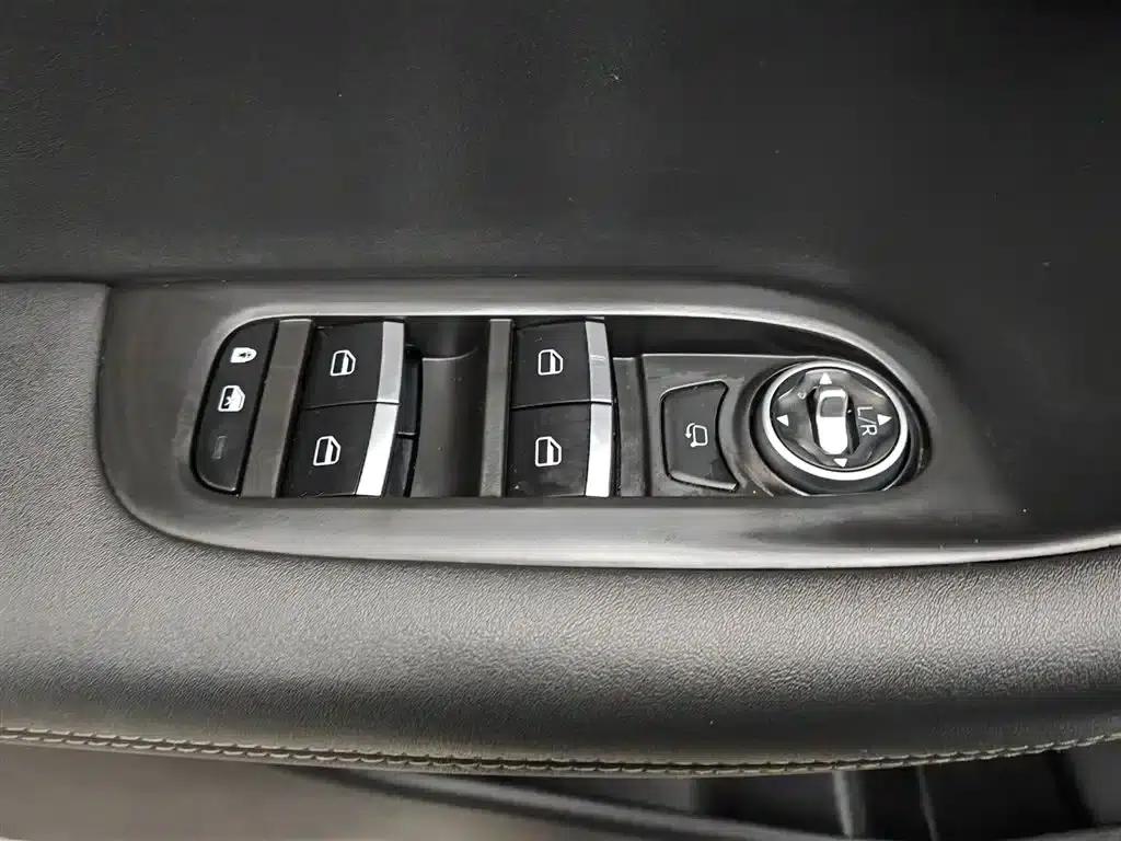 Chery Tiggo 7 PLUS 2022 1.5T CVT Premium+ — миниатюра 9