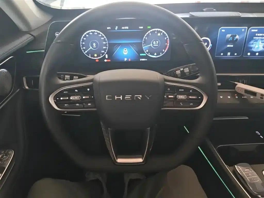 Chery Tiggo 7 PLUS 2023 1.6TGDI DCT Premium — миниатюра 11