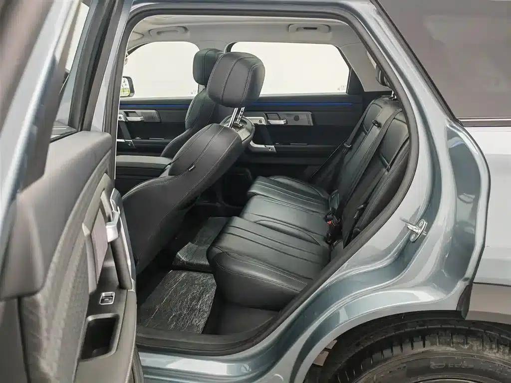 Explore 06 2023 Urban Edition 1.6T 2WD Luxury — миниатюра 15