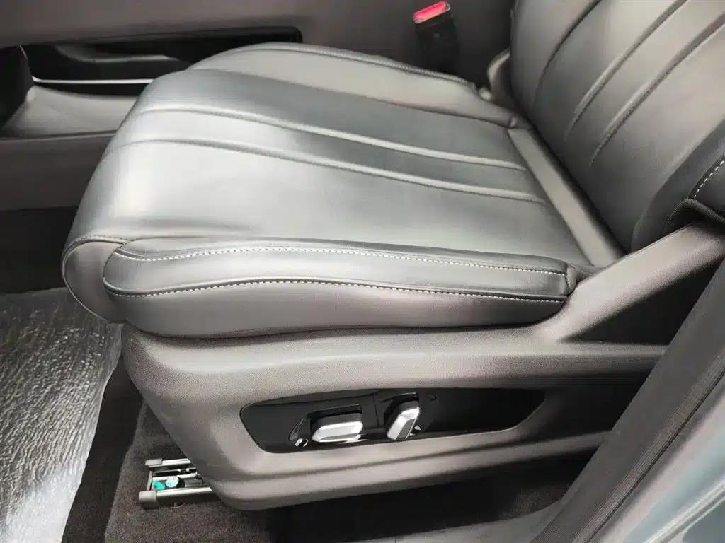 Explore 06 2023 Urban Edition 1.6T 2WD Luxury — миниатюра 20