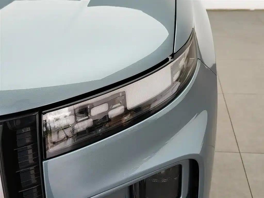 Explore 06 2023 Urban Edition 1.6T 2WD Luxury — миниатюра 7