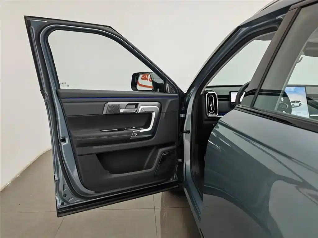 Explore 06 2023 Urban Edition 1.6T 2WD Luxury — миниатюра 8