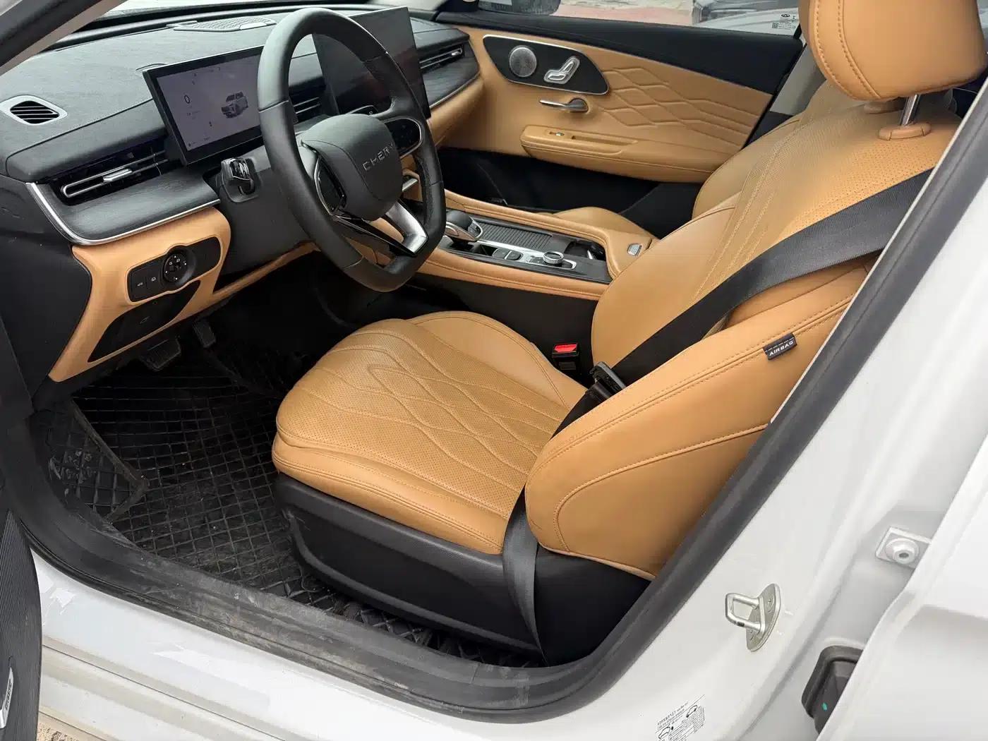 Chery Arrizo 8 PRO 2025 1.6T DCT Luxury Edition — миниатюра 4