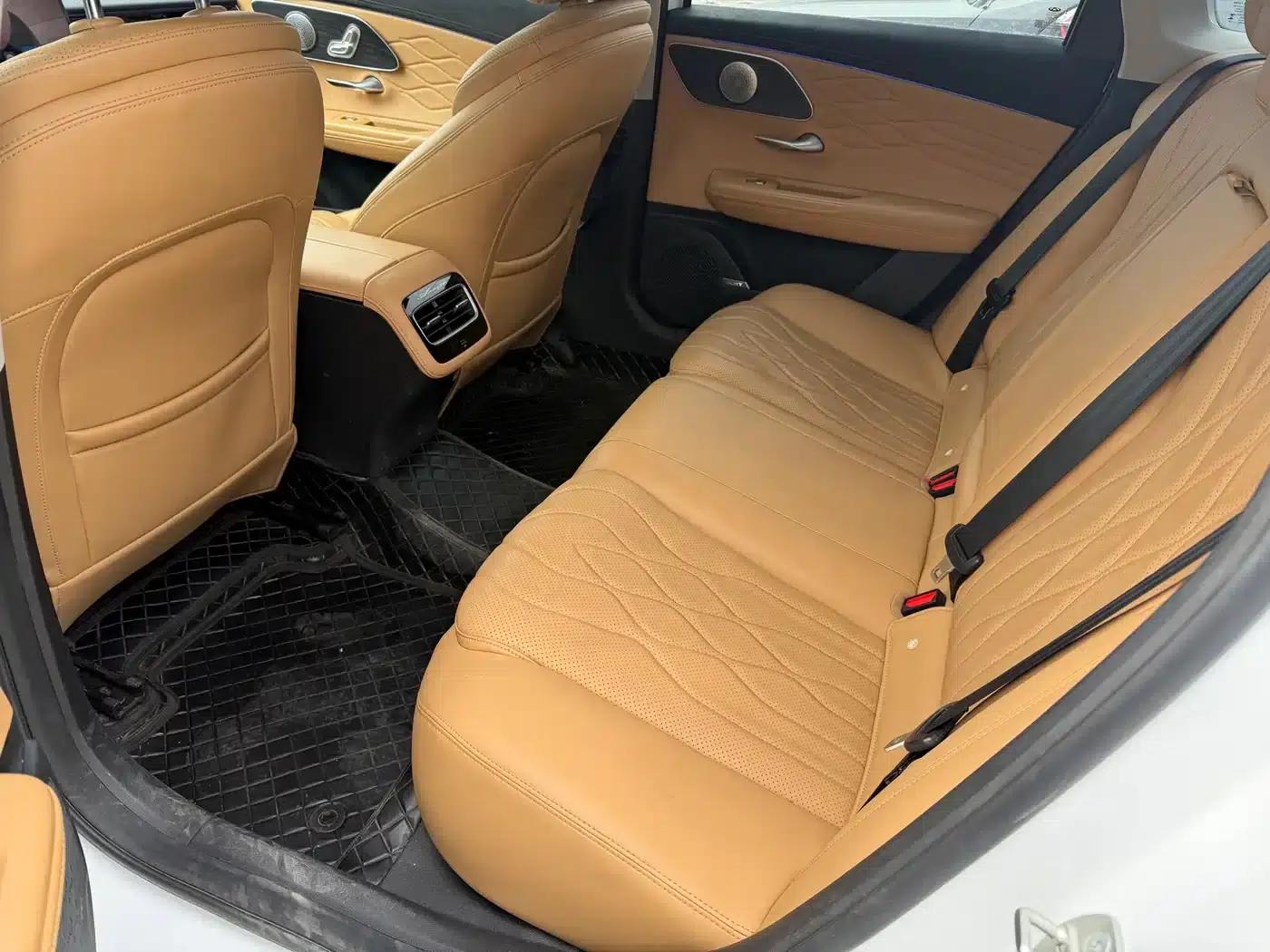 Chery Arrizo 8 PRO 2025 1.6T DCT Luxury Edition — миниатюра 5