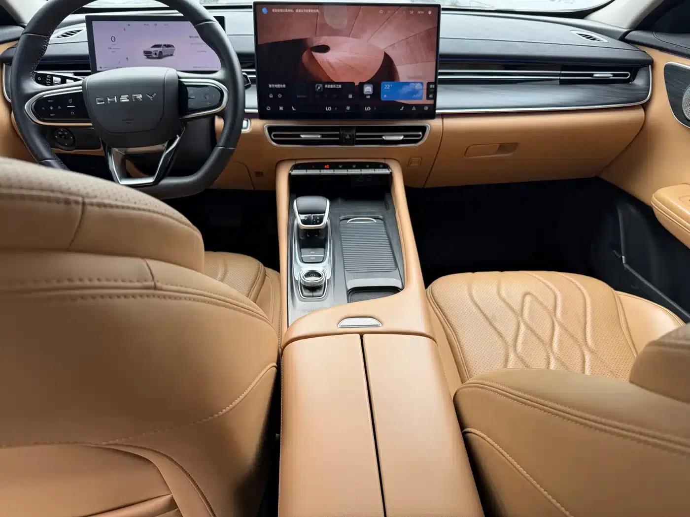 Chery Arrizo 8 PRO 2025 1.6T DCT Luxury Edition — миниатюра 6