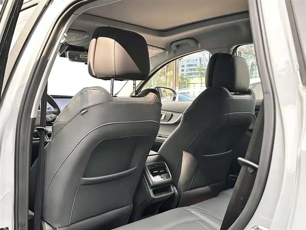 Chery Tiggo 8 PRO PHEV 2025 Champion Edition 1.5T 100km Premium Model — миниатюра 31