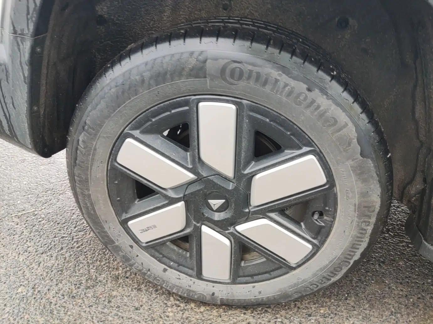 Deepal G318 2024 Four-Wheel-Drive Air Suspension Model — миниатюра 10