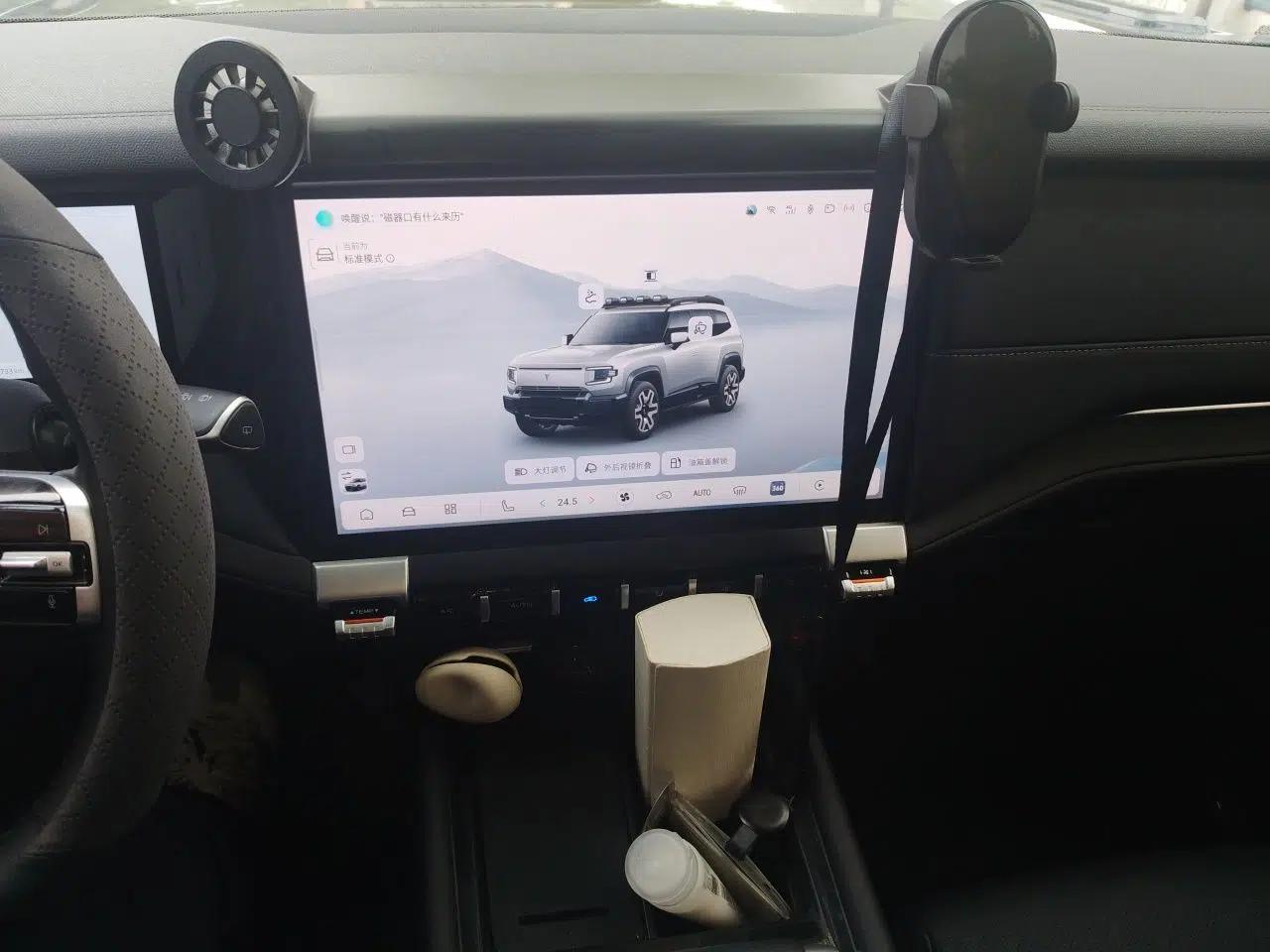 Deepal G318 2024 Four-Wheel Drive Comfort Edition — миниатюра 14