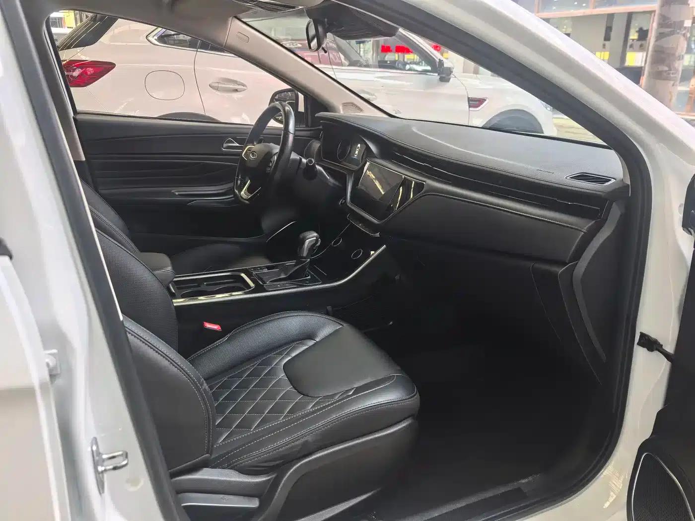 Chery Arrizo GX 2019 Pro 1.5T CVT Color Edition (National VI Emission Standard) — миниатюра 11