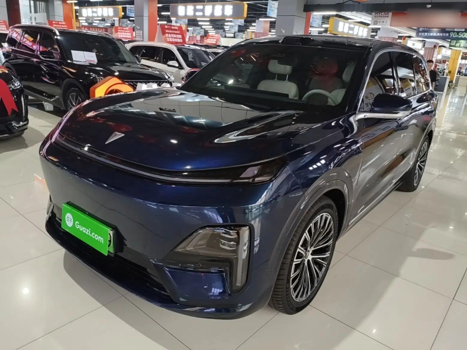 Deepal S09 2025 Four-Wheel Drive Ultra+ Custom Edition — миниатюра 1