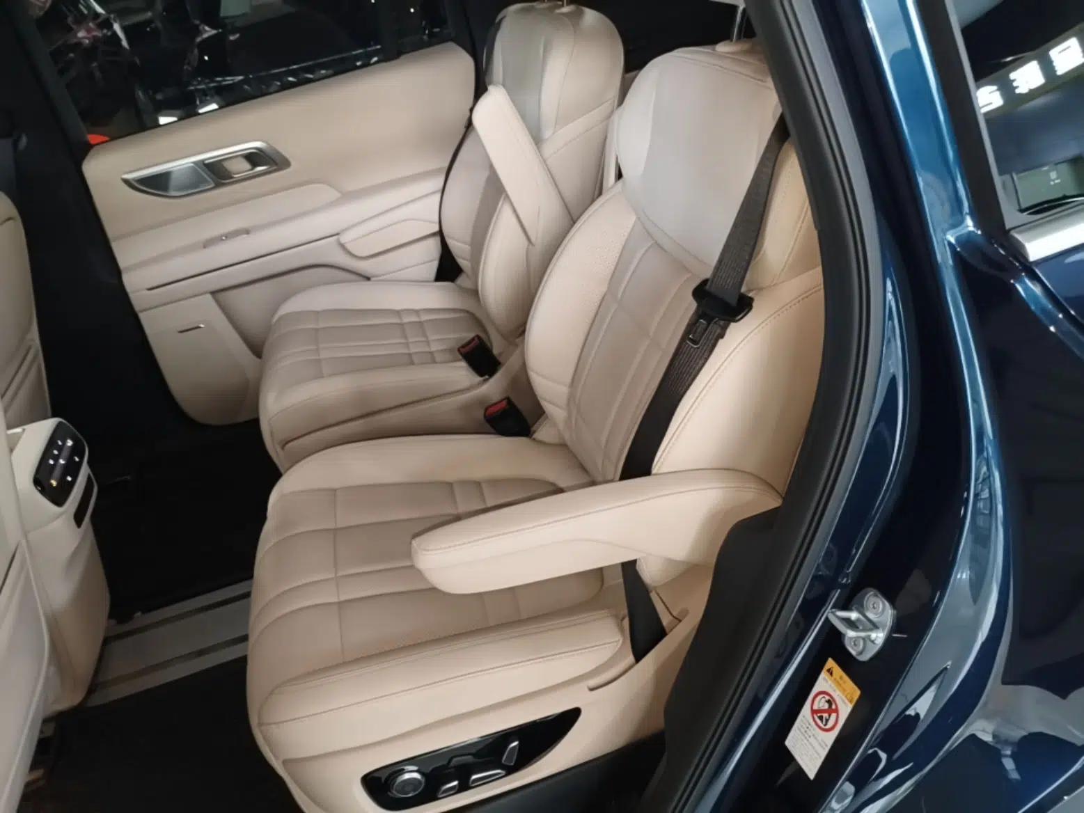 Deepal S09 2025 Four-Wheel Drive Ultra+ Custom Edition — миниатюра 19