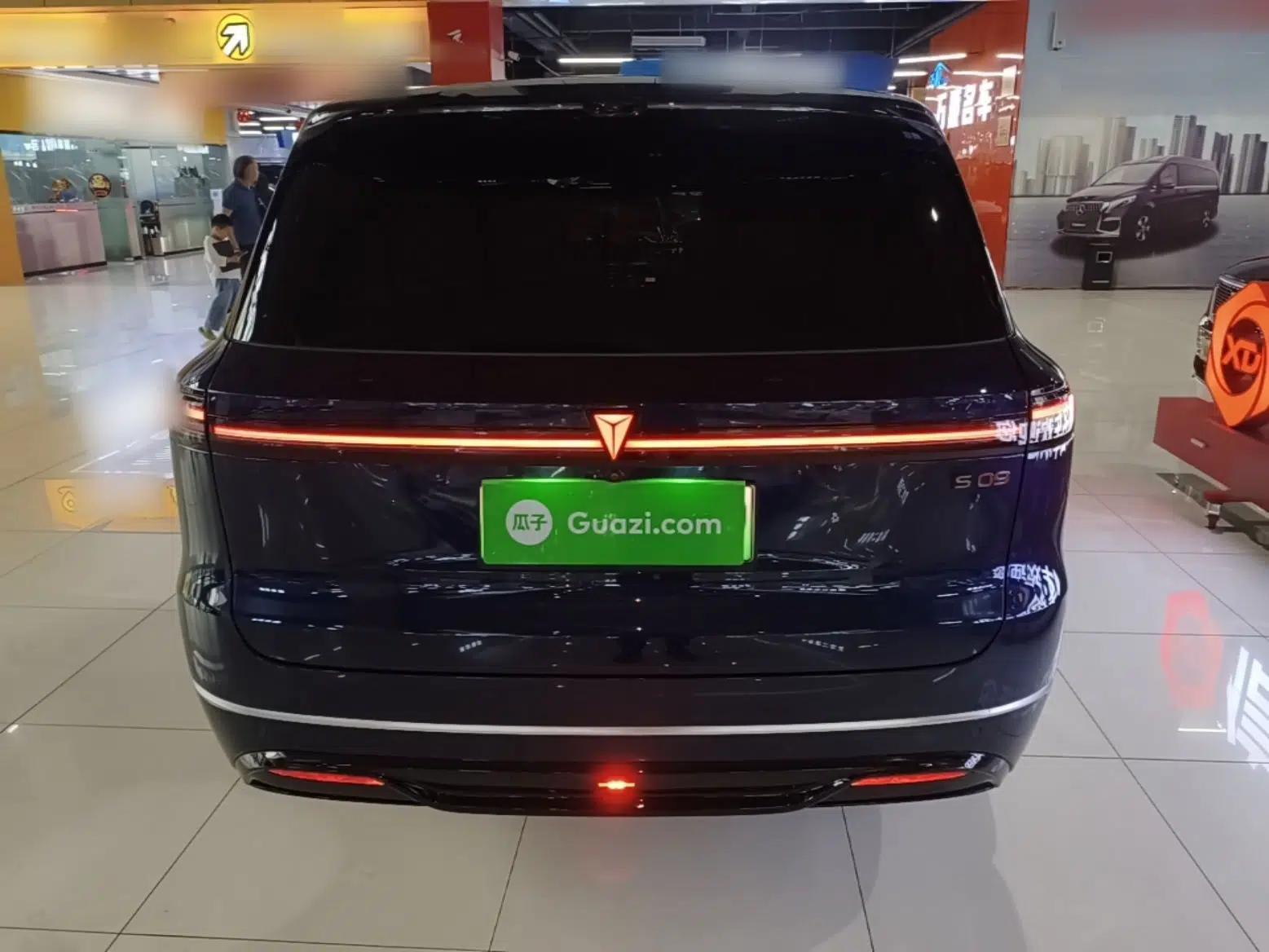 Deepal S09 2025 Four-Wheel Drive Ultra+ Custom Edition — миниатюра 3