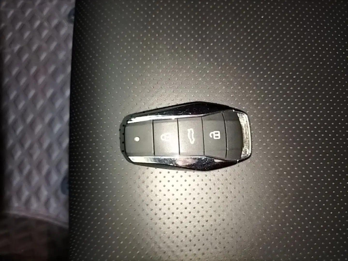 SOL QX 2021 300T DCT Prestige Smart Connectivity Version — миниатюра 12
